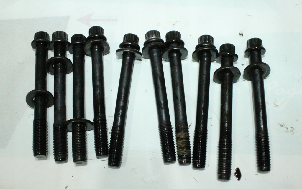 фото №1, Outlander 03-06 2.0 4g63 шпильки болти головки