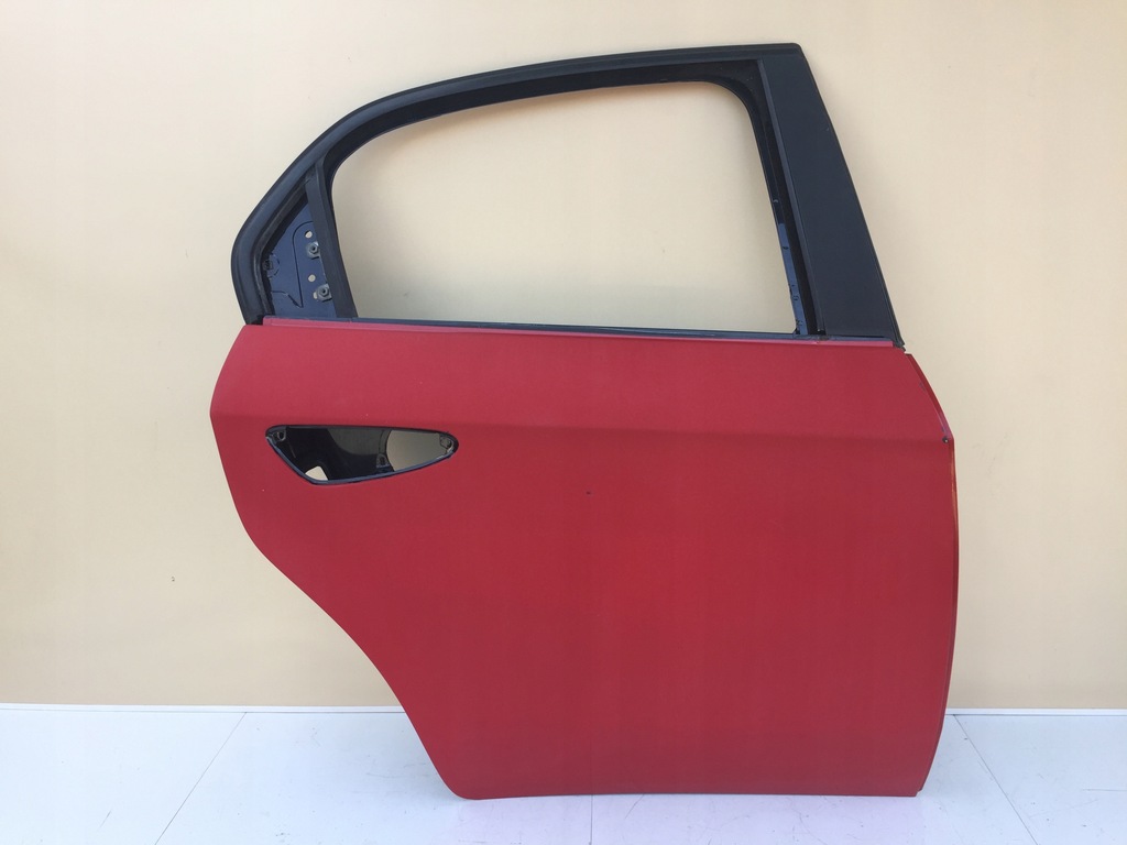 фото №1, Alfa romeo 159 дверь правый задняя правое задние