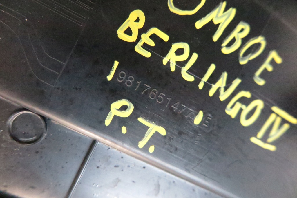 фото №9, Обшивка оббивка багажника правий задня opel combo e berlingo iv 9817651477