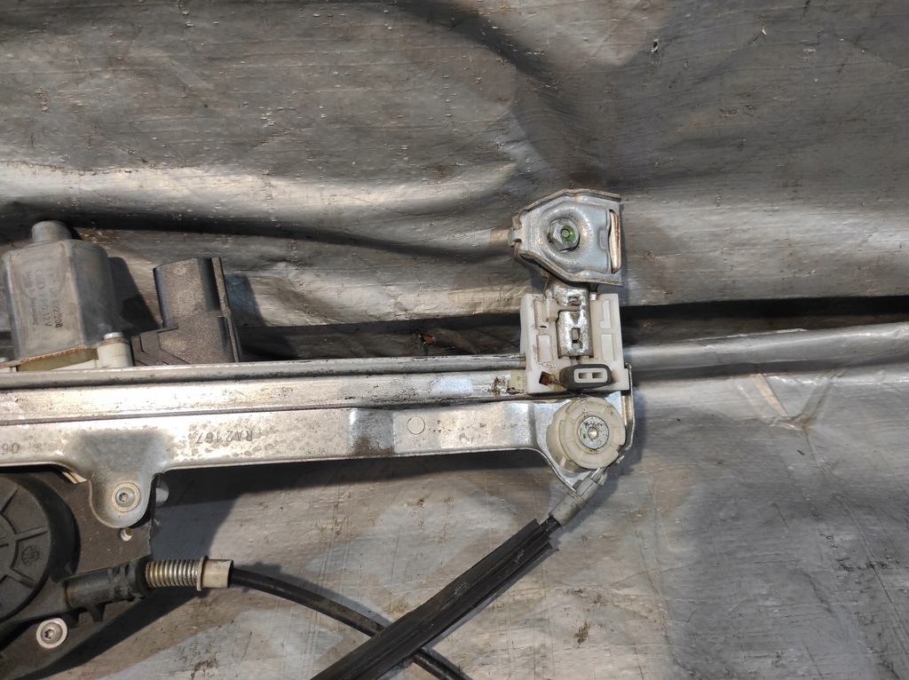 фото №13, Механізм підйому скло підйомник скло лівий перед mitsubishi colt vi