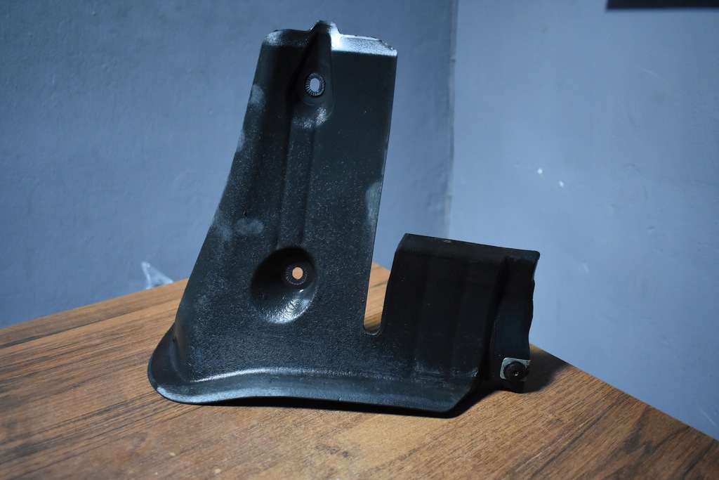 фото №1, Idealny брызговик задний правый porsche 991 1