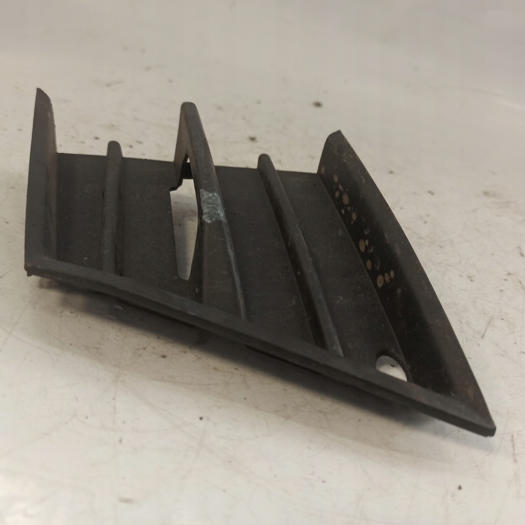 фото №12, Skoda fabia iii решётка бампера левый перед 6v0853665