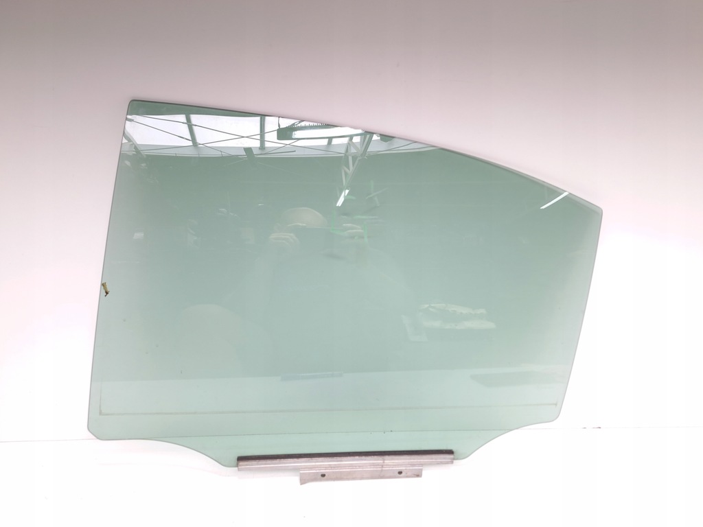 фото №1, Lexus is ii стекло дверь задняя задняя левая
