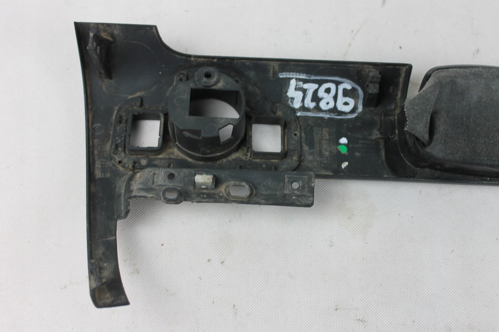 фото №8, Захист корпус колонки замка запалювання vw passat b6 консолі панелі