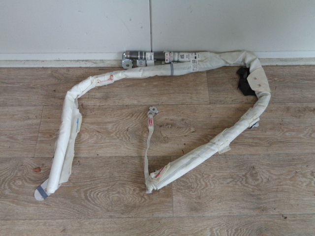 фото №1, Renault clio v шторка безопасности левая 1320