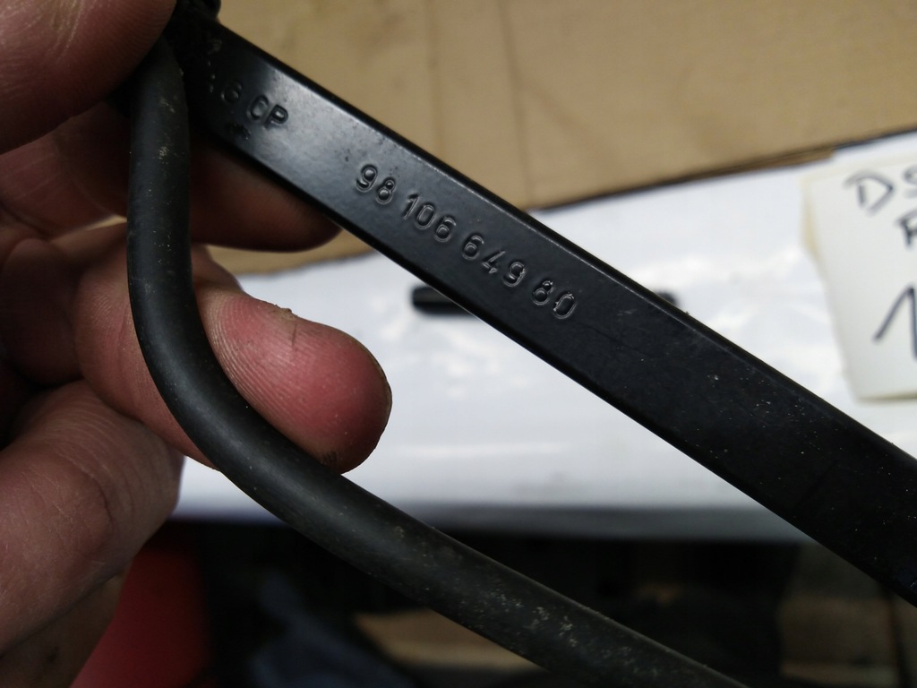 фото №4, Citroen ds7 рычаги дворники перед комплект