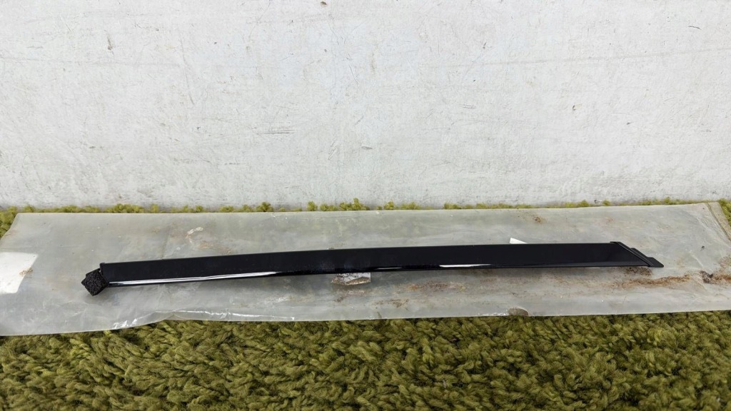 Купить Молдинг кронштейн дверь правый задний  lexus rx iv 4 16- оригинал идеальное состояние