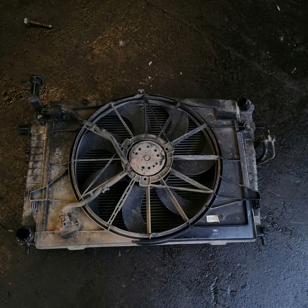 фото №3, Kia sportage ii 2.0b радіатор комплект