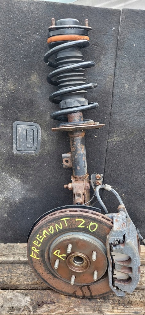 Купити Поворотний кулак права fiat freemont