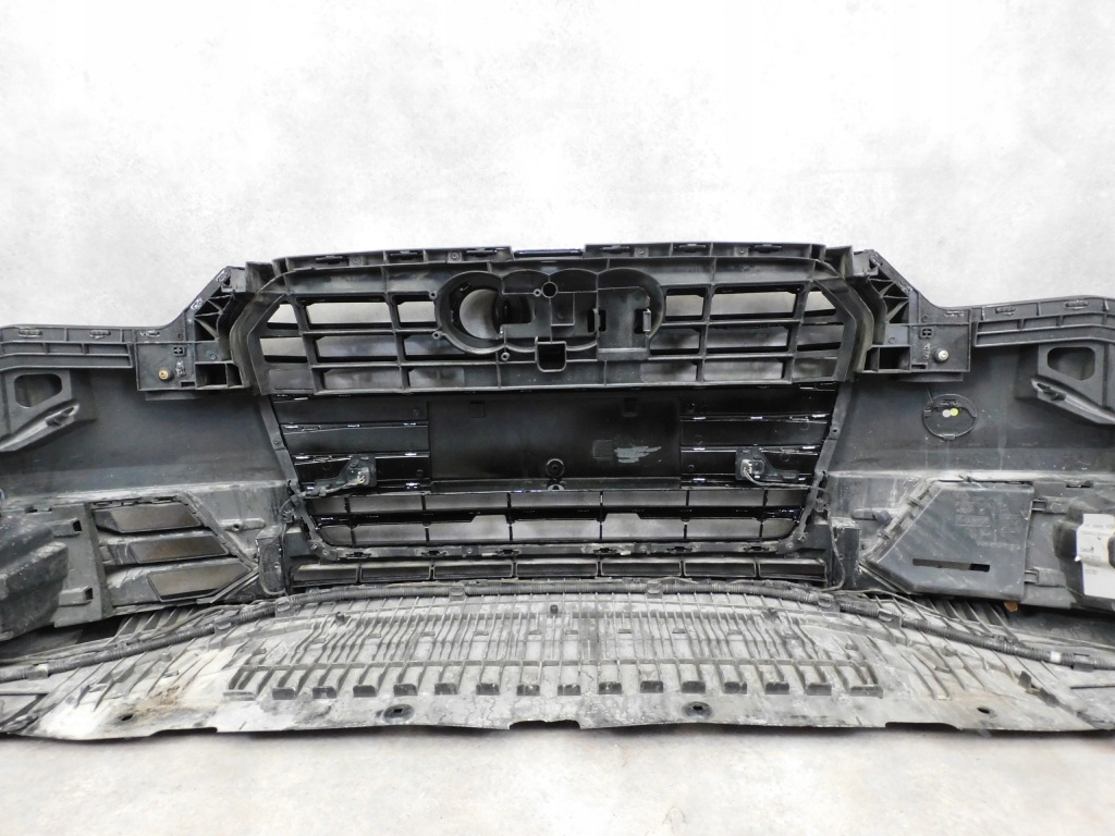 Audi a6 c7 4g lift бампер перед передний kompletny zwykłay чёрный Оригинал