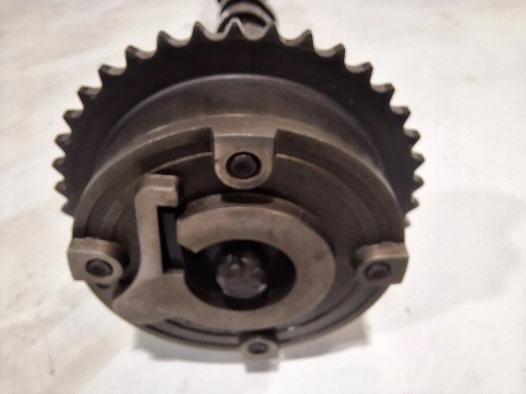 фото №10, Вал распределительного вала выпускной v759025180 peugeot 207 1.4 vti 06-