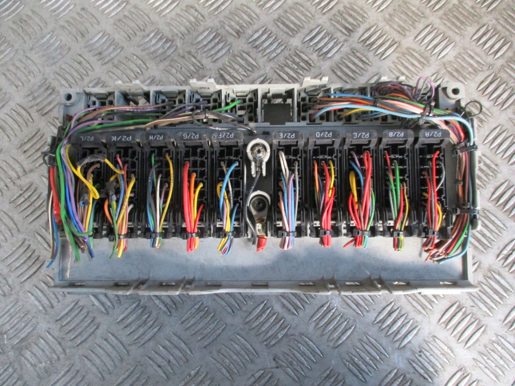 фото №4, Коробка запобіжників 1300806 scania 4 r 94-04 r.