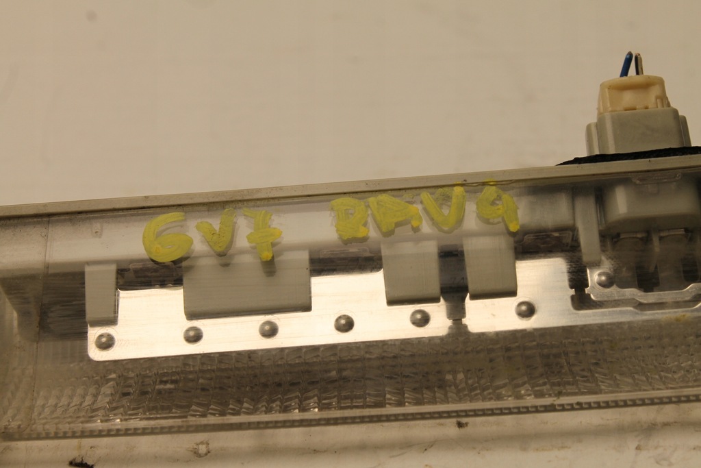 фото №10, Третий свет стоп стоп-сигнал toyota rav4 iii 05-