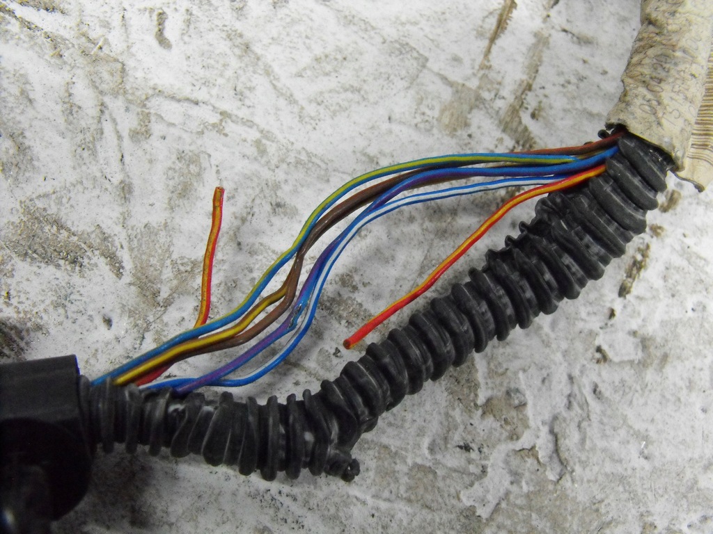 фото №4, Vw sportsvan джгут бампера задня 510971104c