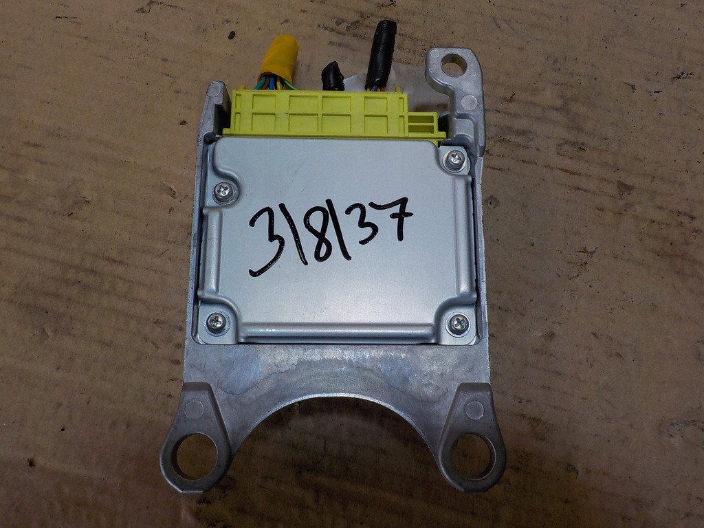 фото №1, Subaru legacy awd 2.0d модуль airag 98221aj030