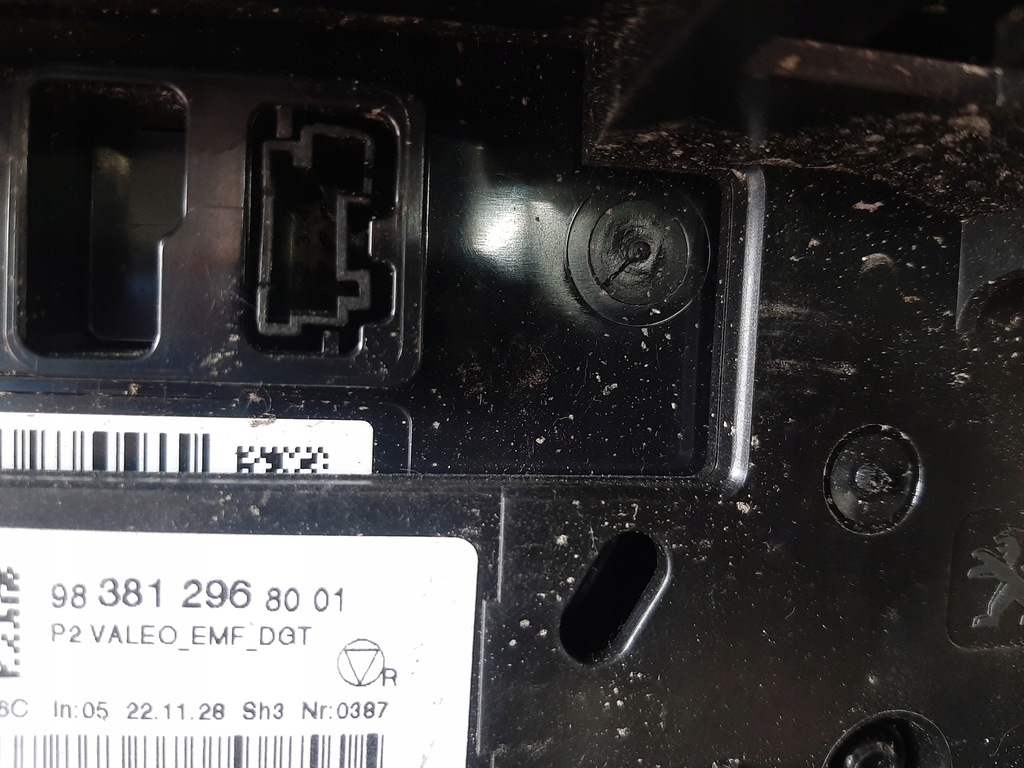 фото №6, Peugeot 208 панель дисплей gps 983812968001 e456386c