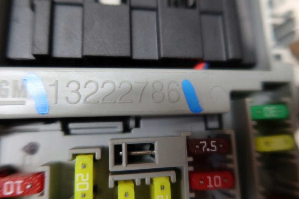 фото №9, Електропроводка pod панель коробка запобіжників astra j iv 13222786