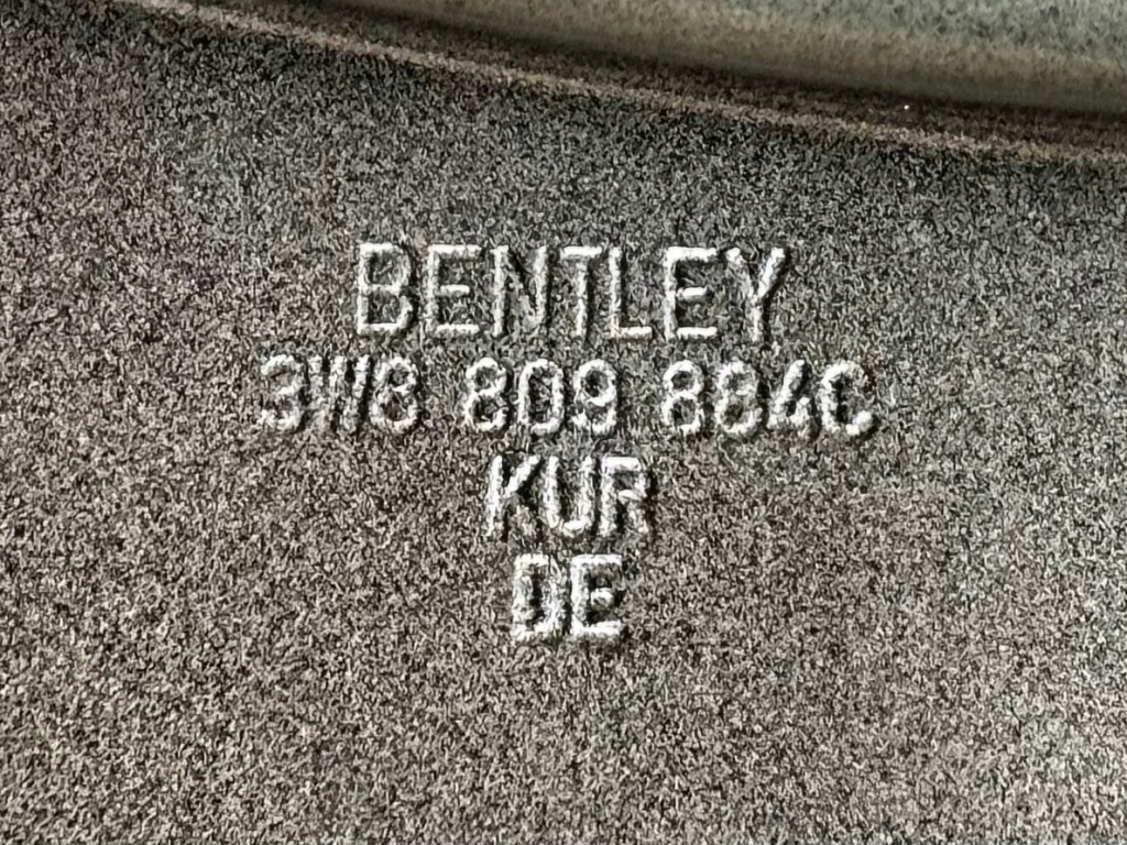 Bentley gt кришка панель дах 3w8809884c 3w8867807c 3w0857673f 3w8809883c Недорого