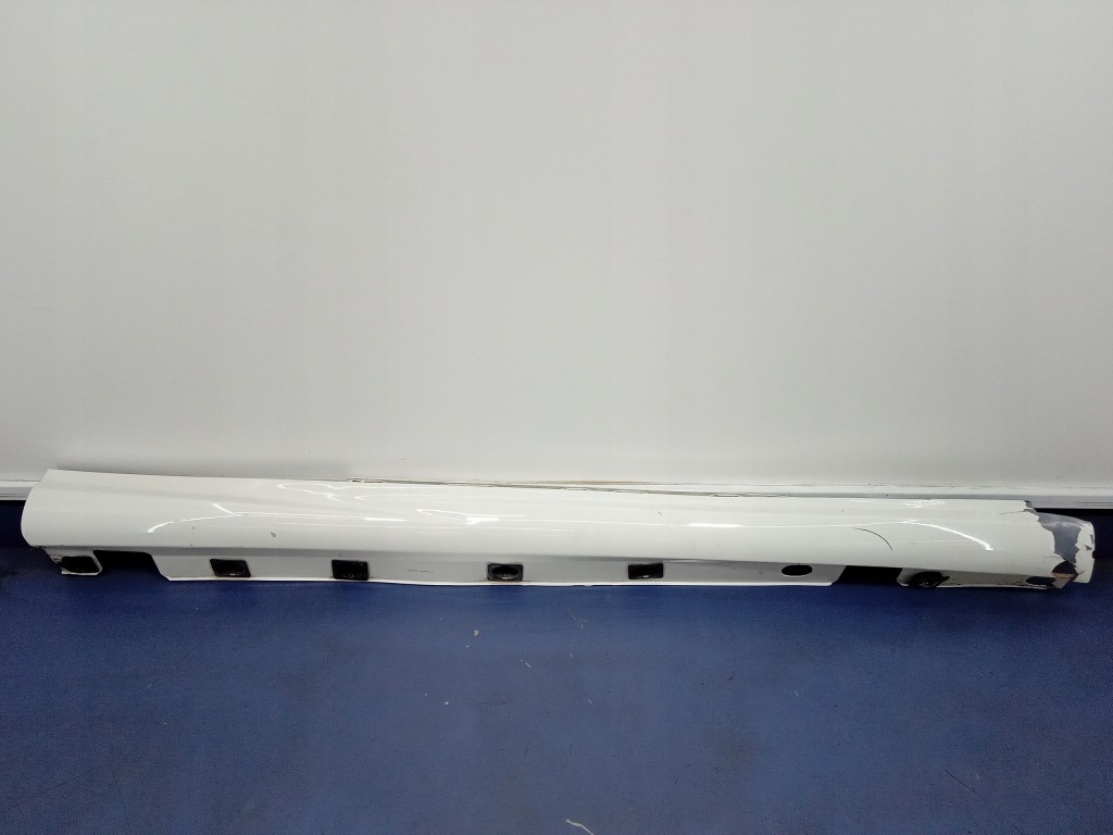 Купить Cl63 amg w216 молдинг порог правая a2166900240 650