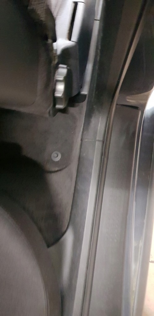 фото №9, Audi a4 b6 1.9tdi 131km молдинг порог внутренняя