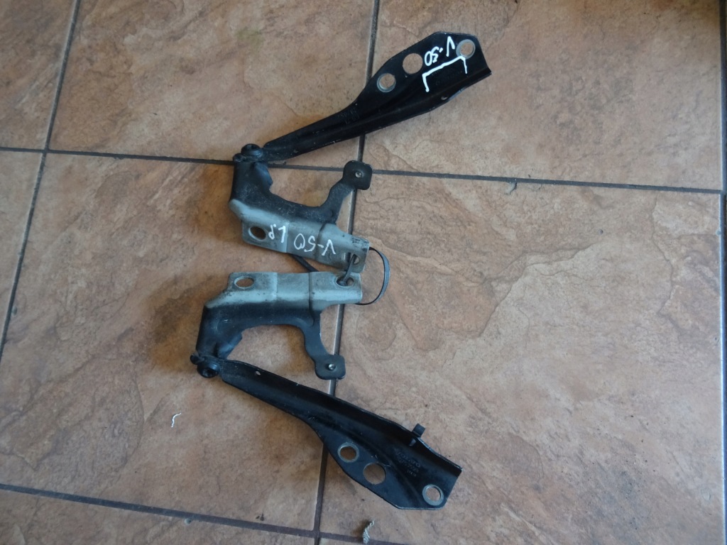 фото №2, Volvo v50 петлі капот 30753597