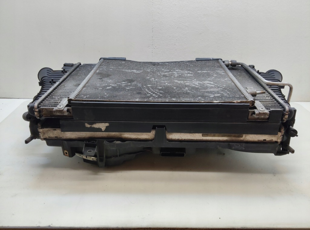 Opel vectra c 3.0 cdti радіатор води кондиціонера інтеркулер вентилятор в Україні