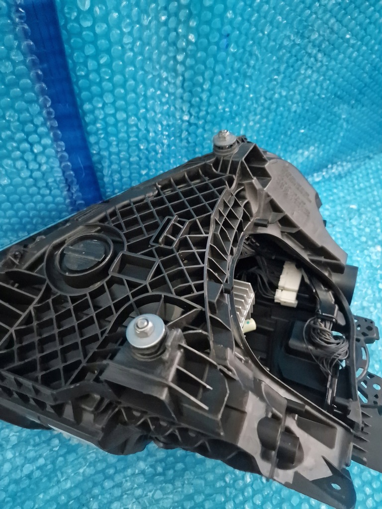 фото №8, Лампа передняя левая porsche taycan