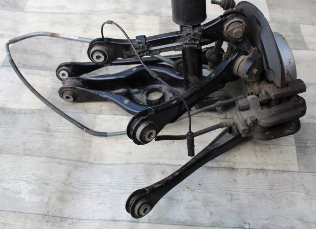 фото №6, Поворотный кулак рычаг bmw f20 n47 6792261 левый задняя