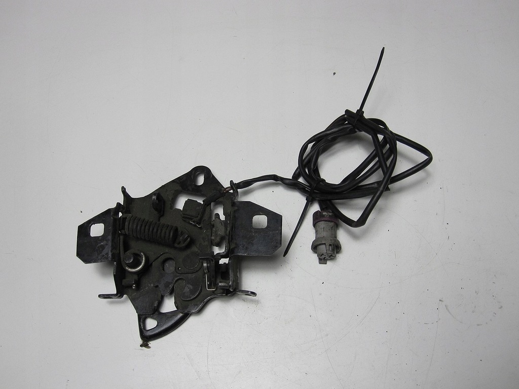 фото №9, Замок капот перед vw passat b5