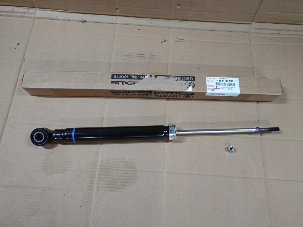 фото №1, Toyota sienna амортизатор sprzezyna задний задняя новый