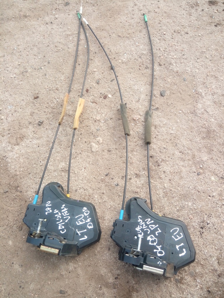 фото №1, Toyota corolla verso ii 04-09 замок задняя левый 2 pin eu