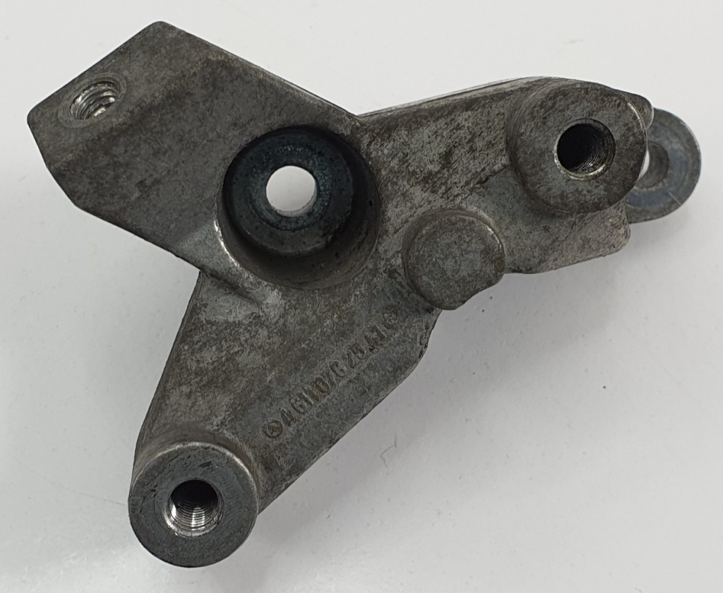 фото №1, Кронштейн кронштейн накладки впрыска mercedes w209