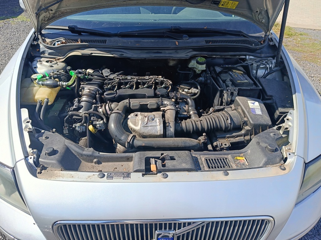 фото №5, Volvo v50 kombi підлокітник тунель