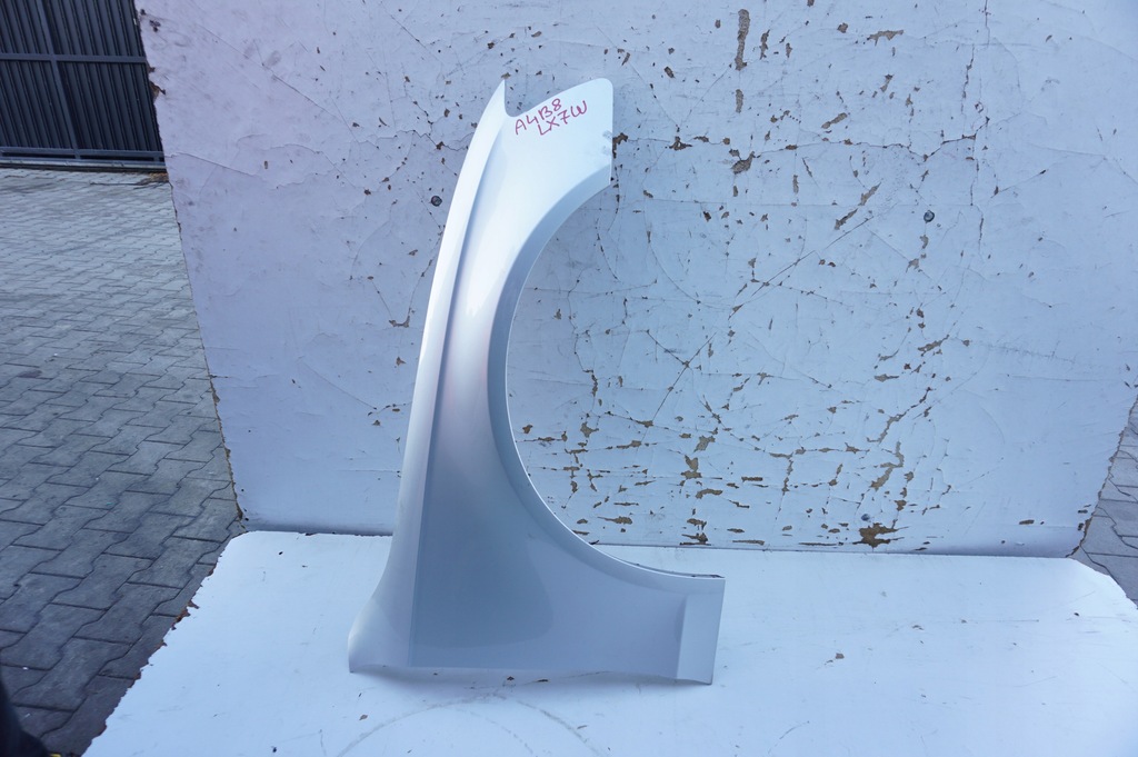 фото №1, Крыло правый перед audi a4 b8 lx7w