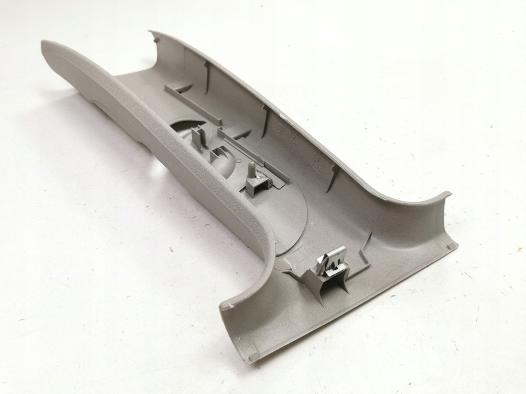 Накладка поперечина безпеки верхній правий перед ford focus 1 оригінальний номер 1214174 Недорого