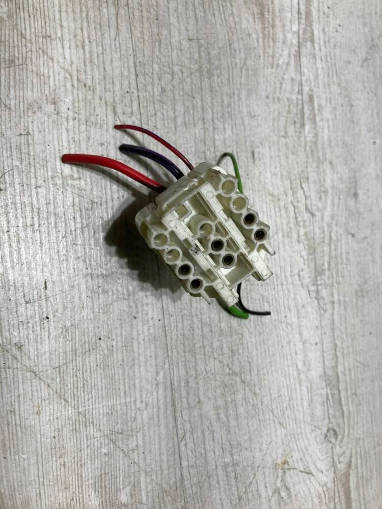 фото №1, Штекер колодка bmw 1393792