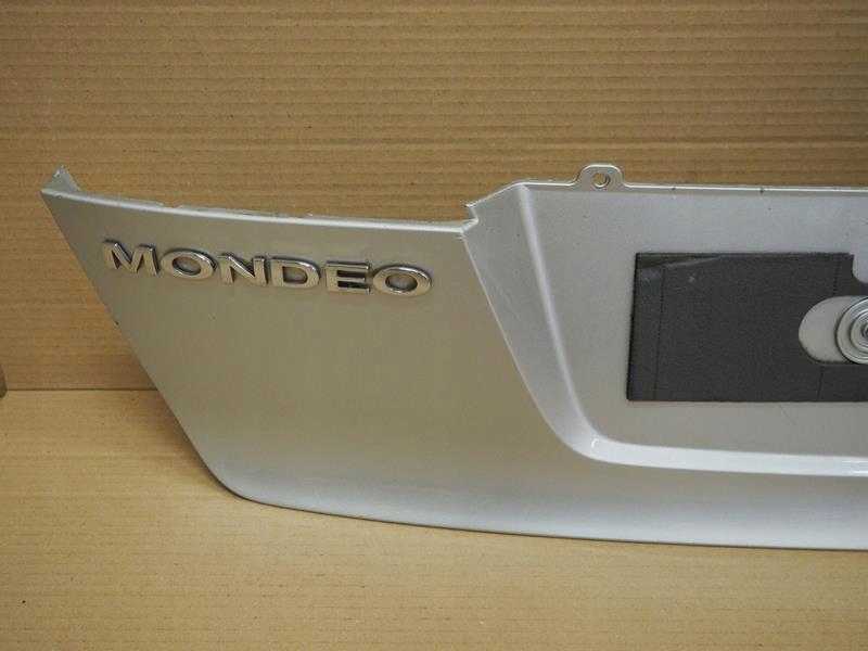 фото №8, Накладка пластик крышки багажника ford mondeo mk4 hb