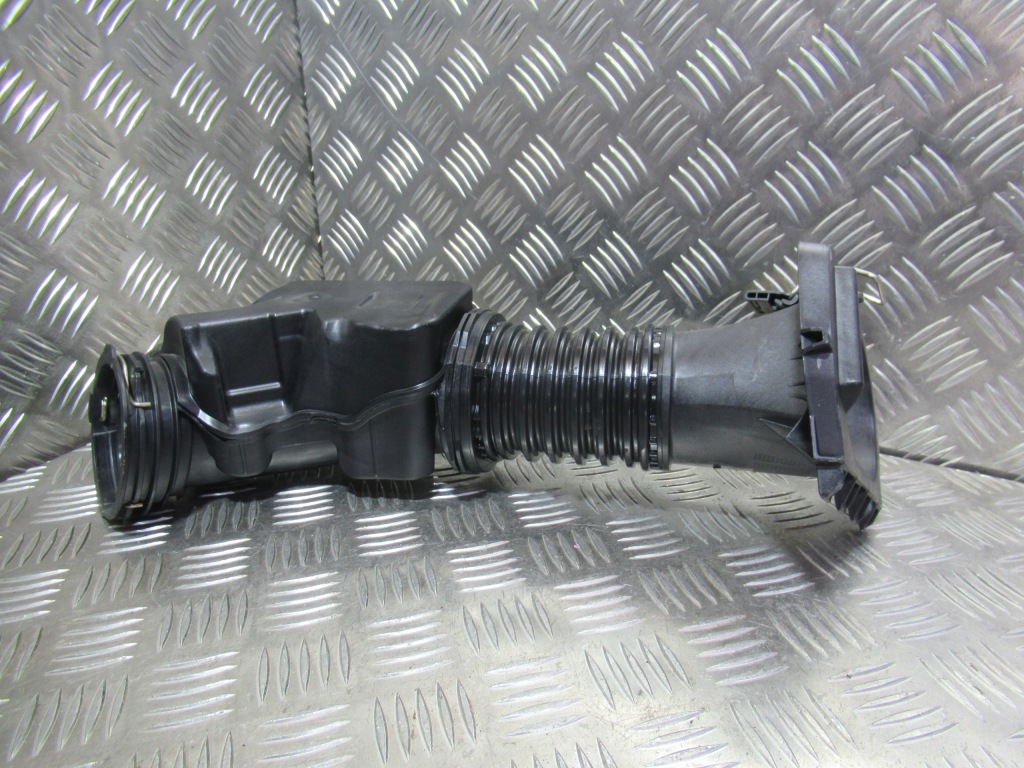 фото №4, Mercedes c-klasa w206 труба воздуха a2540901000