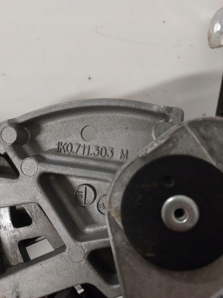 фото №10, Рычаг ручного кожа vw golf vi 1k0711303p