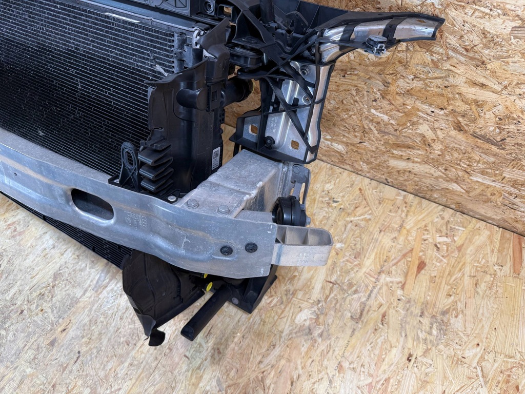 фото №7, Pas передний усилитель балка радиатор audi a4 b9 a5 8w 2.0 tdi 2015-