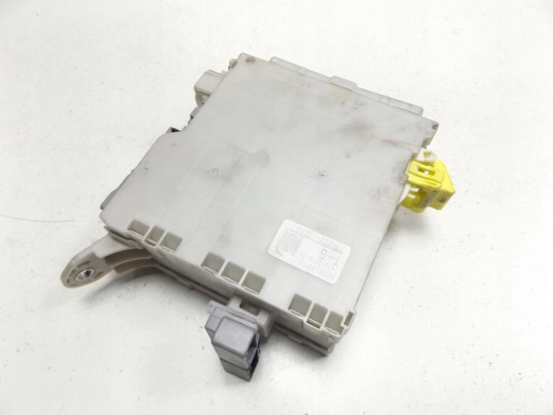 Lexus ls iv 600hl 5.0 lift коробка запобіжників Оригінал