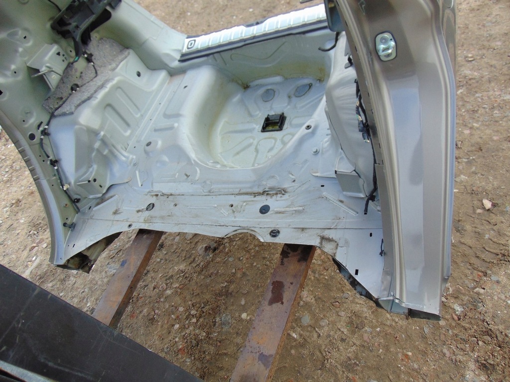 фото №12, Чверть задня піддон pas задній peugeot 2008 1 kcl