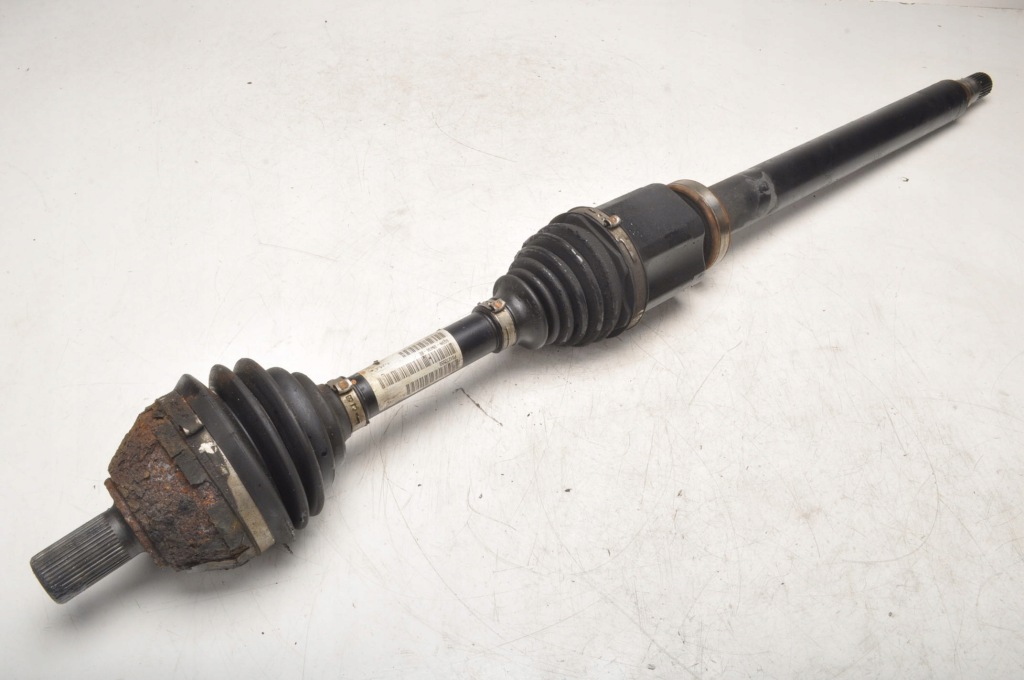 Купить Volvo v60 2.4 d5 приводной вал правая длинная p31272550