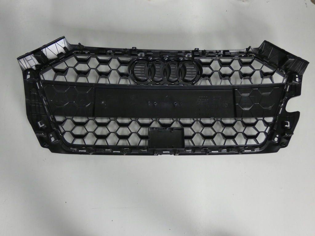 фото №4, Решітка радіатора, решітка радіатора audi a-1 82a