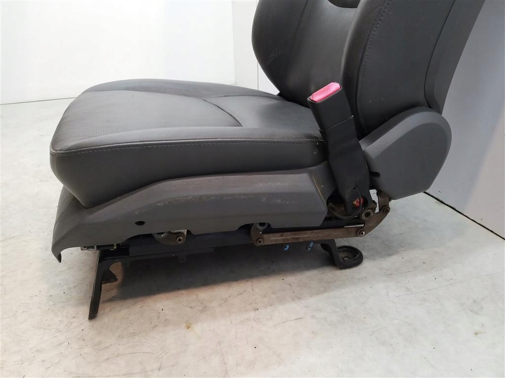 Сиденье передний правый mercedes ml-klasa w163 кожа электрика 1998-2005 Киев