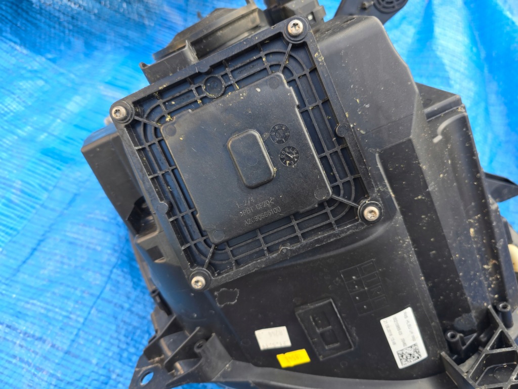 Фара левая renault twingo 3 3 рестайлинг  led 260602593r Доставка