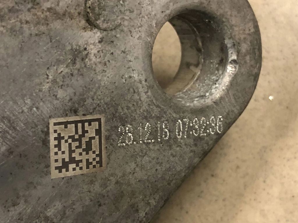 фото №8, Кришка корпус розподільного валу chrysler pacifica 3.6 v6 04893784ae