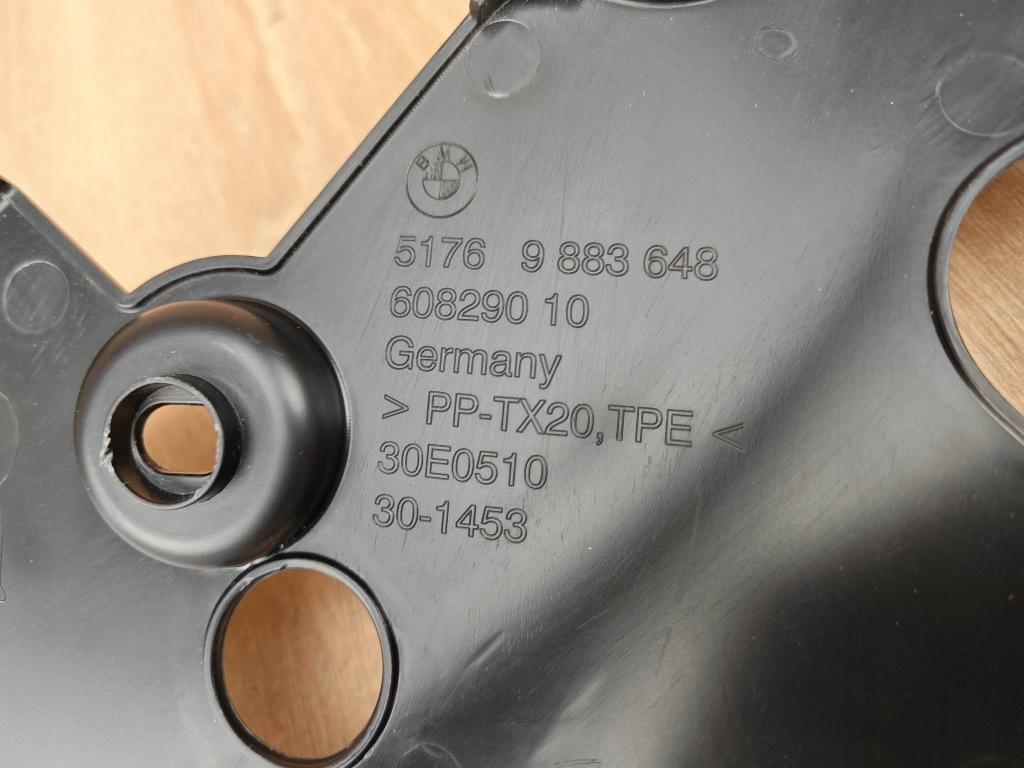 Оригінальна захист прокладка лампи правий перед bmw g26 g22 g23 9883648 26km Зі Шроту