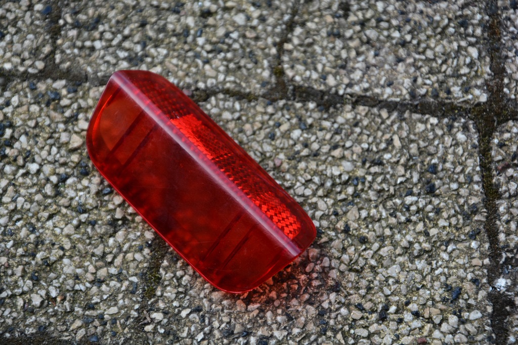 фото №11, Відбивач двері vw passat b8 sedan 1k0947419a