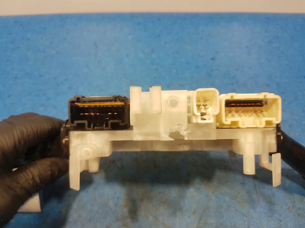 фото №12, Subaru forester ii переключатель комбинированный 83111sa16